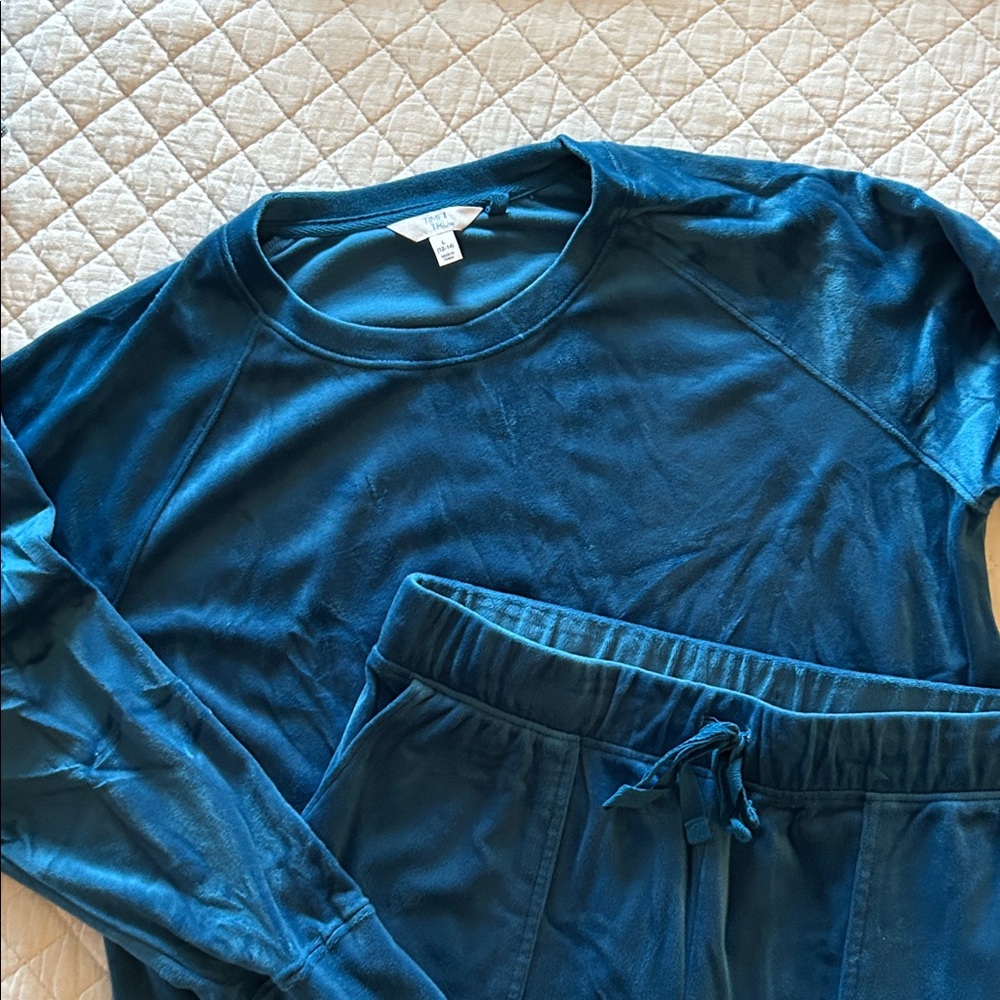 Time and Tru Women's Teal Pajama Set